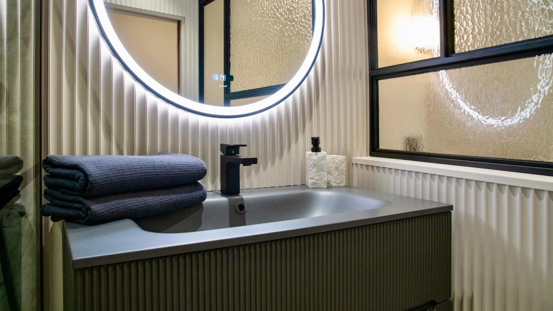 Nice Mer & Cours Saleya Serenity Luxury - 2 Suites Γαλλία